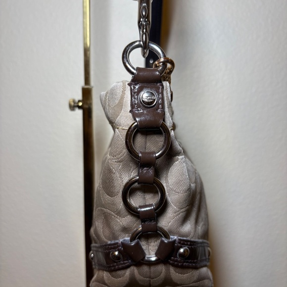 Coach Carly mini handbag/shoulder bag ๐ - Picture 4 of 8